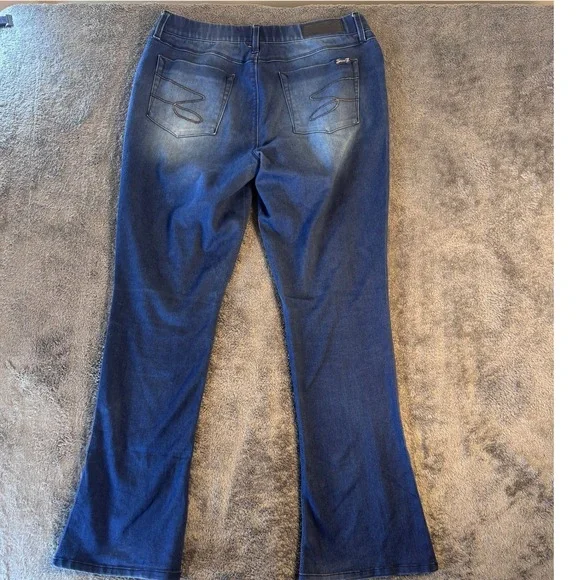 Seven7 Rocker Slim Flare Jeans 14 Dark Wash High Rise Pull On Stretch Denim - Picture 5 of 6